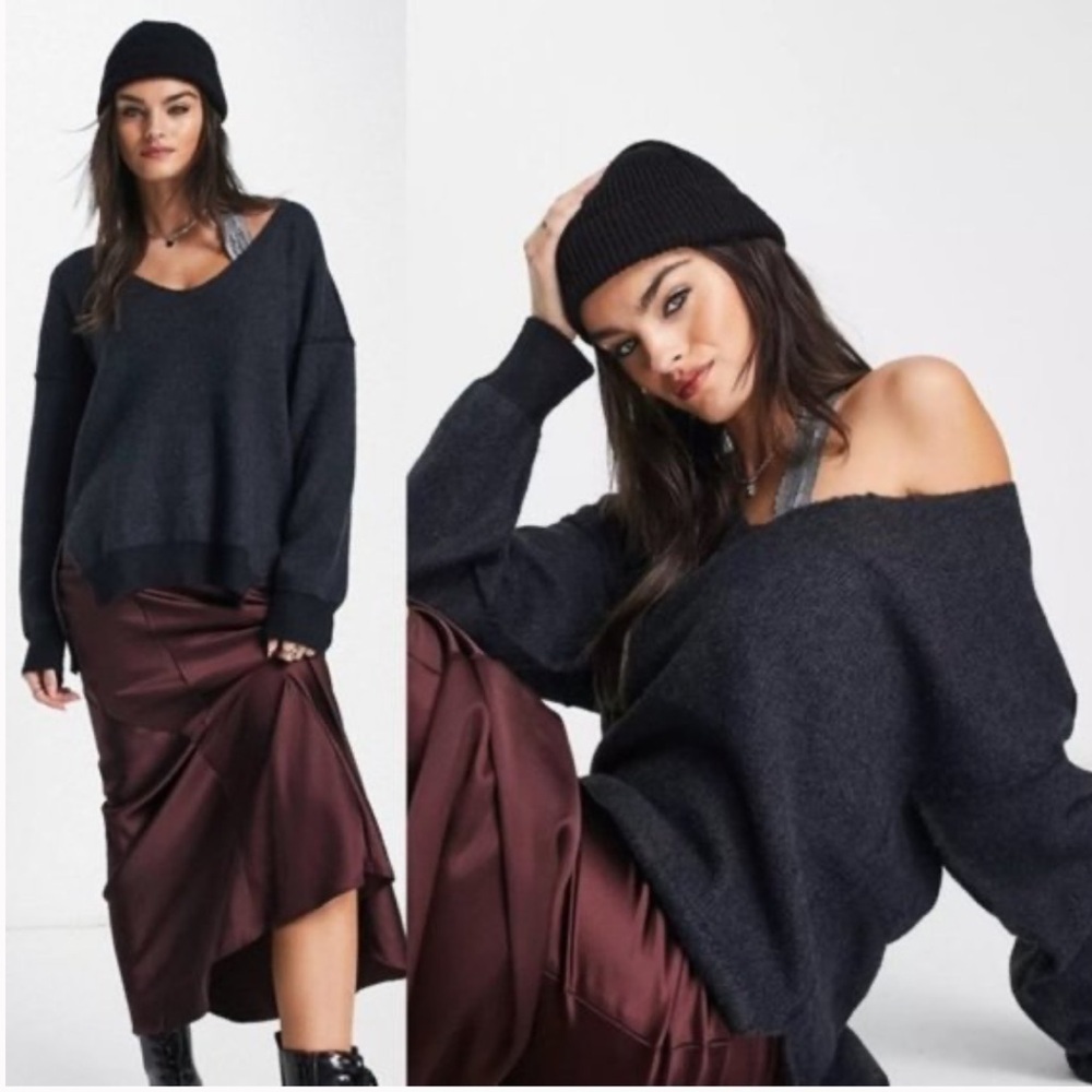 Free People Grey Slouchy V Neck Sweater sz M - Picture 3 of 10